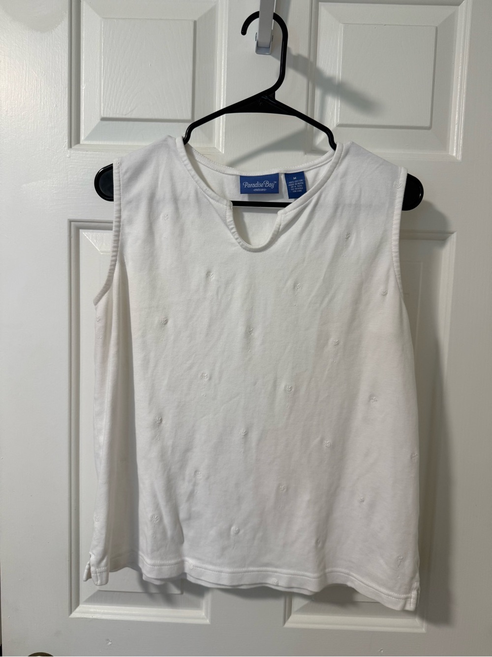 Paradise Bay Women's White Sleeveless Embroidered Tank